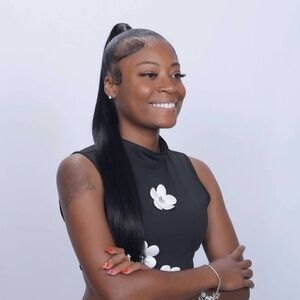 Meet your Posher, Jenae